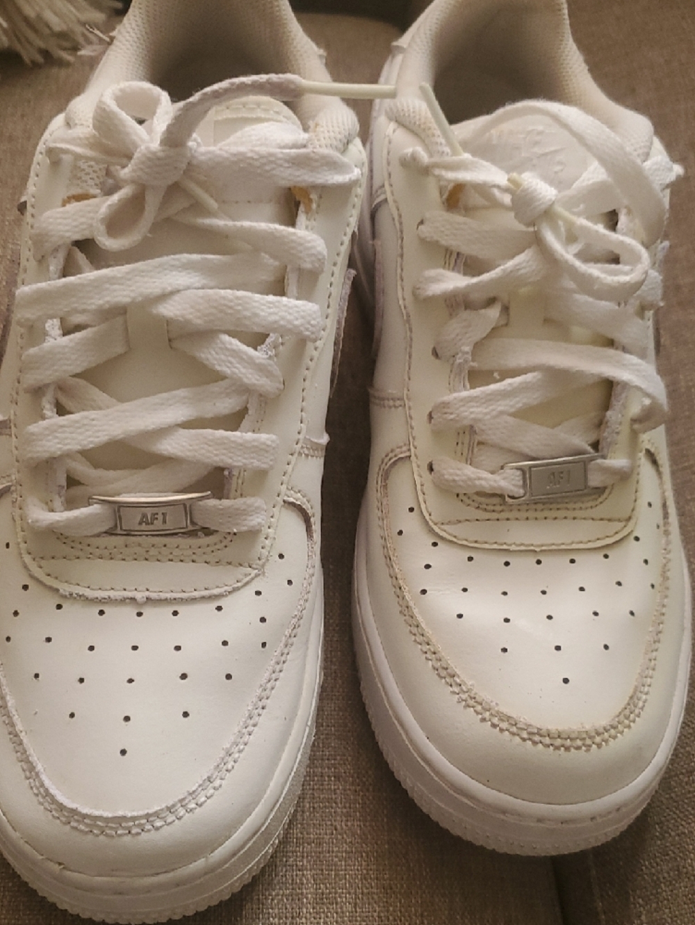 Nike White AF 1 Men's Athletic Sneakers Size 7Y. - Picture 11 of 14